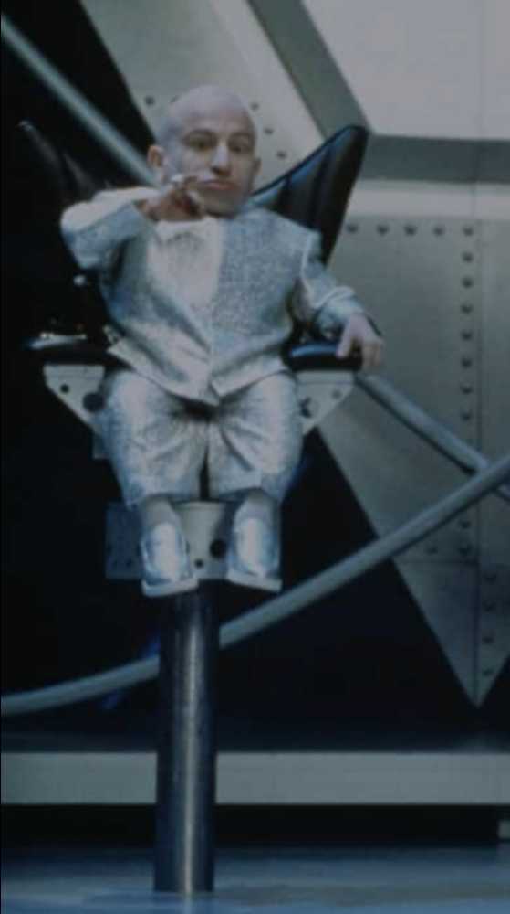 Austin Powers 2: Moon Mission Mini Me - McFarlane Toys (Austin Powers: 6”) action figure collectible [Barcode 787926141139] - Main Image 4