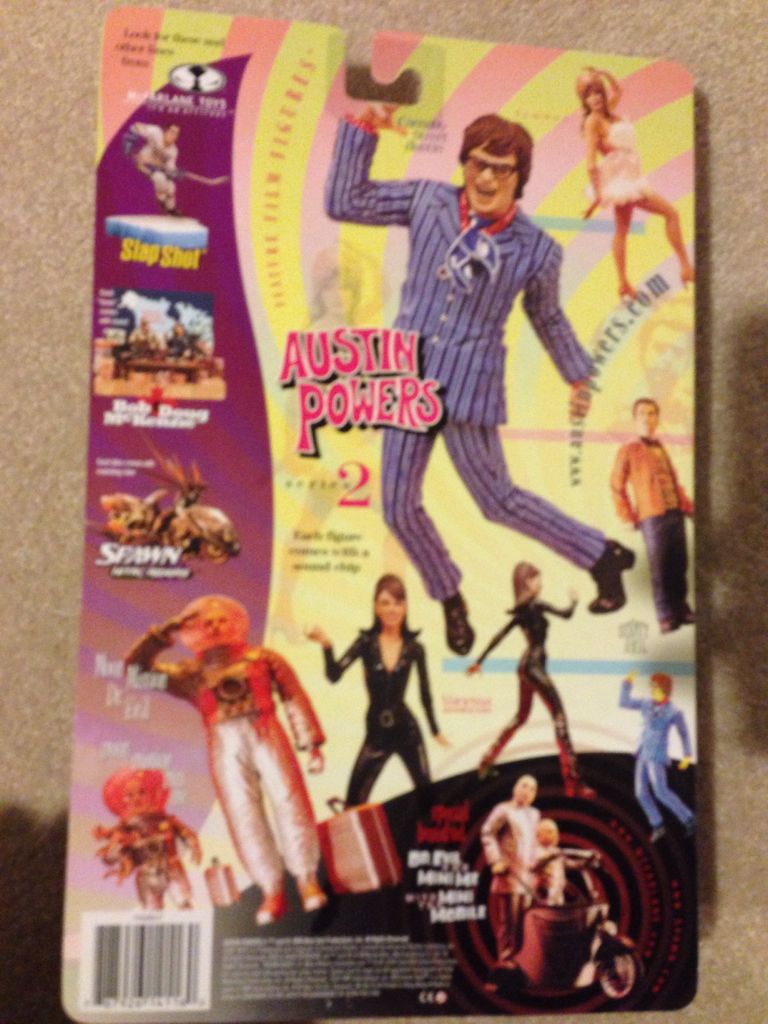 Fembot - McFarlane Toys (Austin Powers: Series 2) action figure collectible [Barcode 787926141160] - Main Image 2