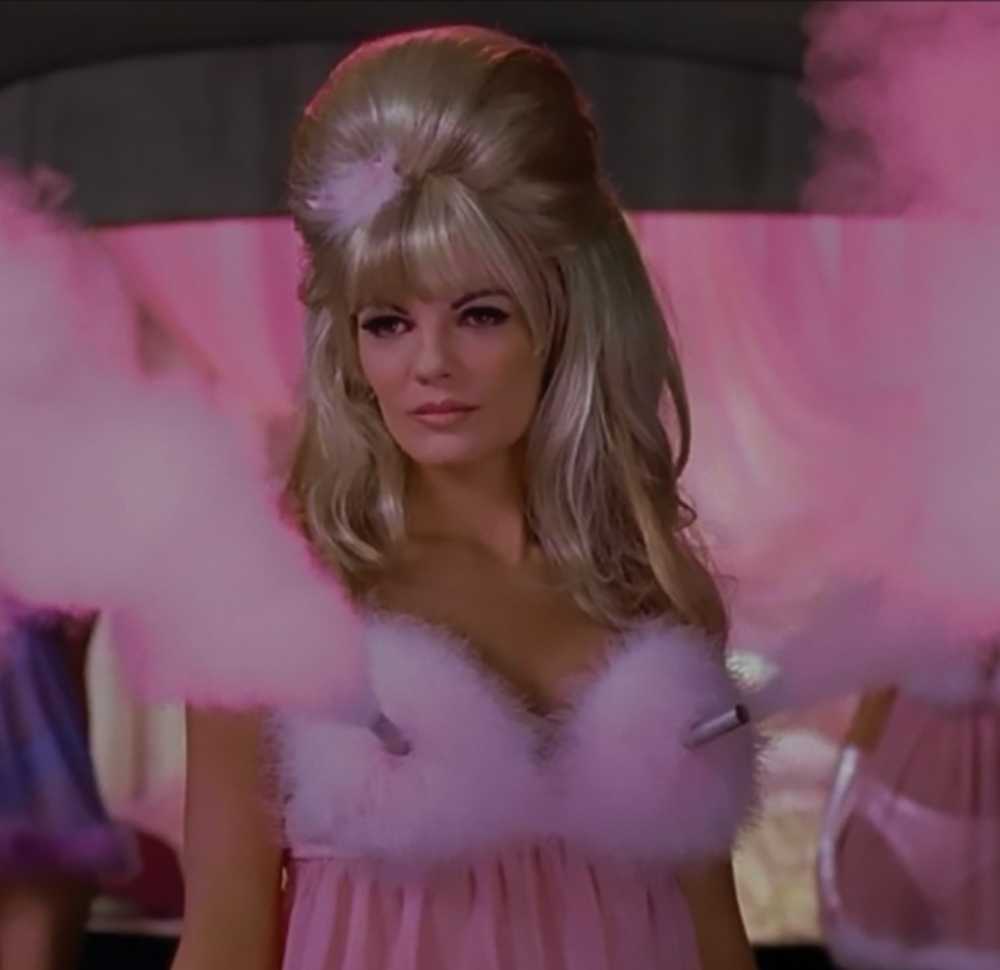 Fembot - McFarlane Toys (Austin Powers: Series 2) action figure collectible [Barcode 787926141160] - Main Image 4