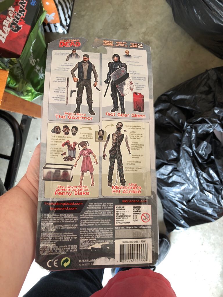 Walking Dead Comic Series 2: Penny Blake - McFarlane Toys (The Walking Dead Comic Series) action figure collectible [Barcode 787926144444] - Main Image 2