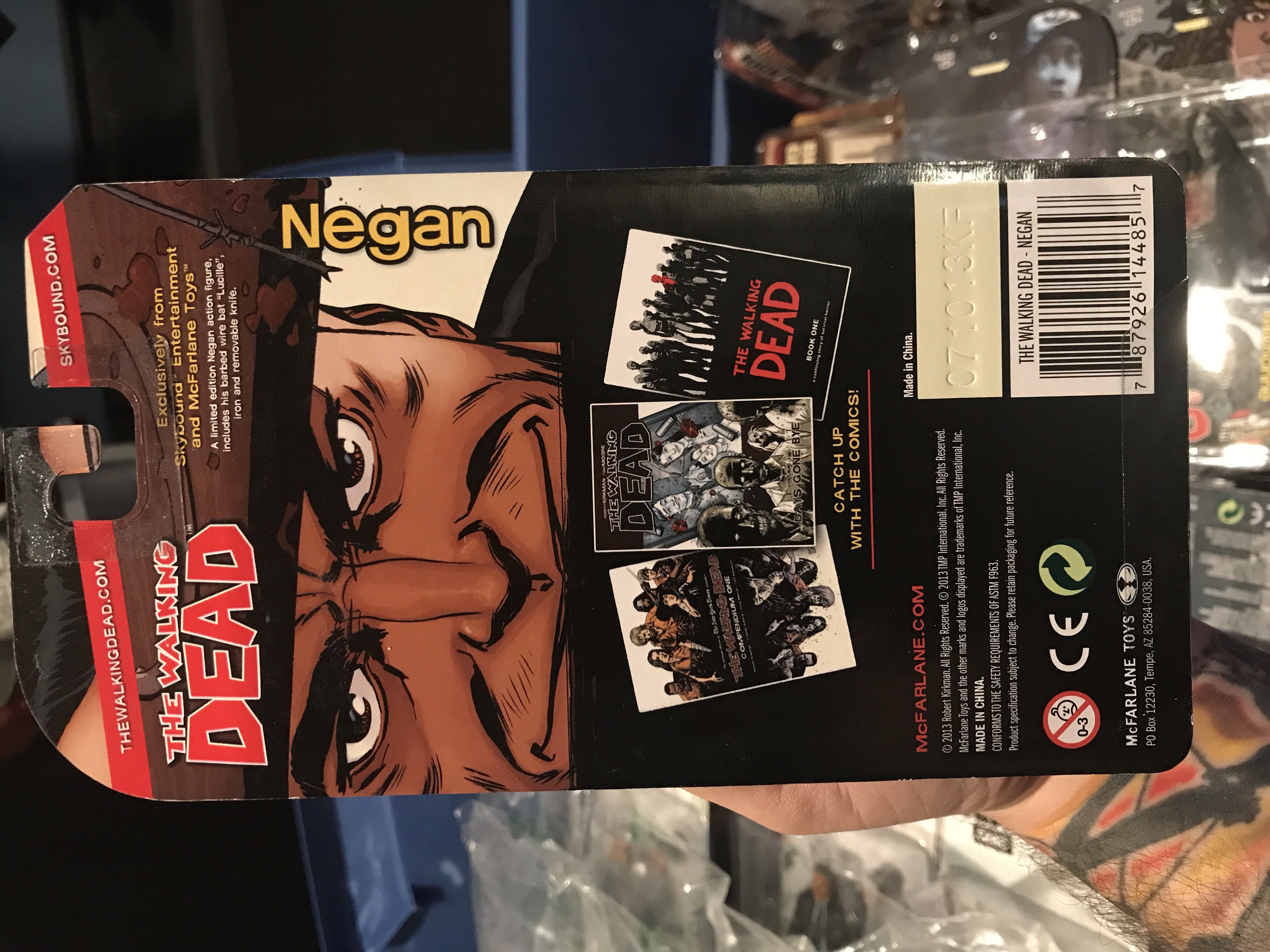 Negan - McFarlane Toys (The Walking Dead) action figure collectible [Barcode 787926144857] - Main Image 2