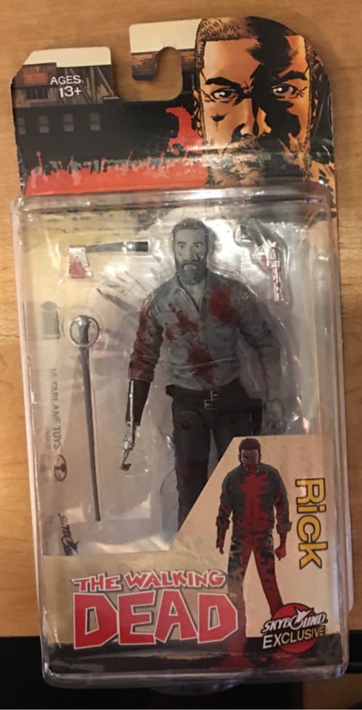 The Walking Dead: Rick Bloody Variant - McFarlane Toys (Skybound Exclusive) action figure collectible [Barcode 787926145021] - Main Image 2
