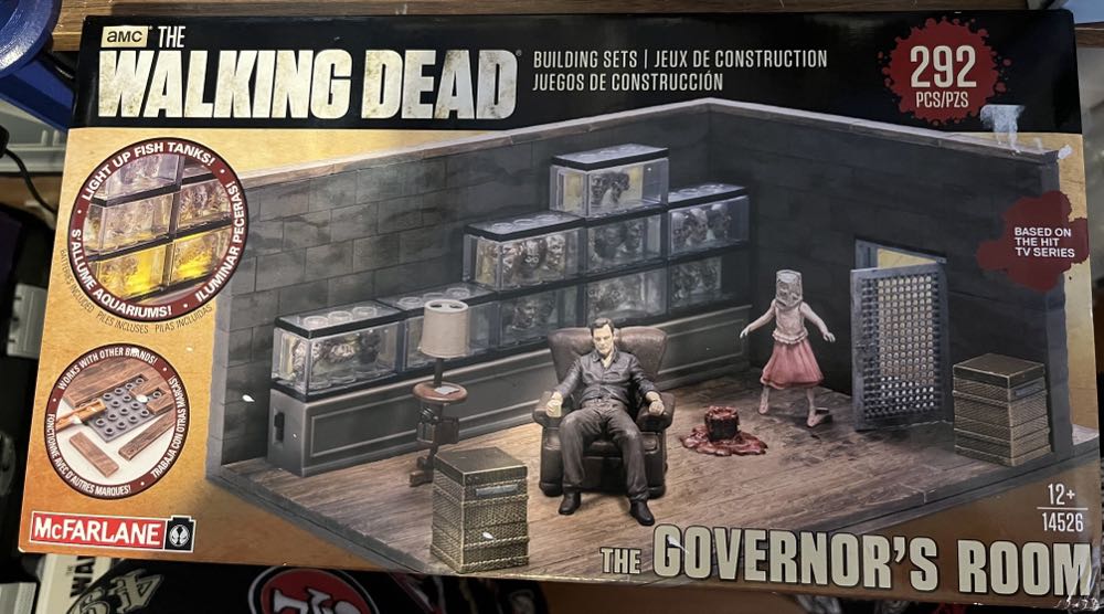 The Walking Dead Building Sets: The Governor’s Room-2014-NY - McFarlane Toys (The Walking Dead AMC) action figure collectible [Barcode 787926145267] - Main Image 4