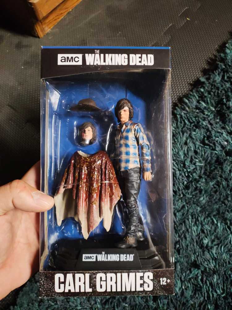 Carl Grimes - McFarlane Toys (The Walking Dead) action figure collectible [Barcode 787926146783] - Main Image 3
