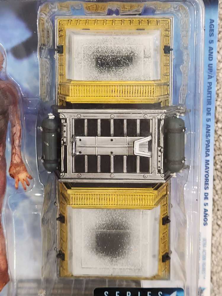 Fireman - McFarlane Toys (The X-Files: Fight The Future) action figure collectible [Barcode 787926161137] - Main Image 4