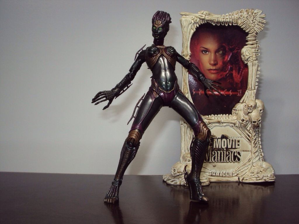 Eve (Variant) - McFarlane Toys (Species) action figure collectible [Barcode 787926171037] - Main Image 1