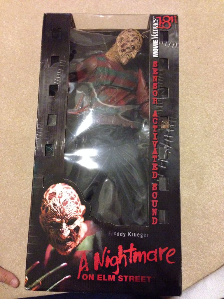 Freddy Krueger 18” - McFarlane (A Nightmare On Elm Street) action figure collectible [Barcode 787926174014] - Main Image 2