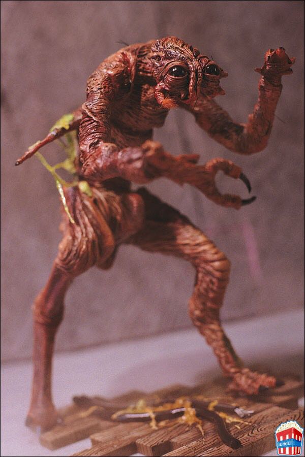 Fly - Brundlefly, The - McFarlane Toys (Movies) action figure collectible [Barcode 787926175042] - Main Image 2