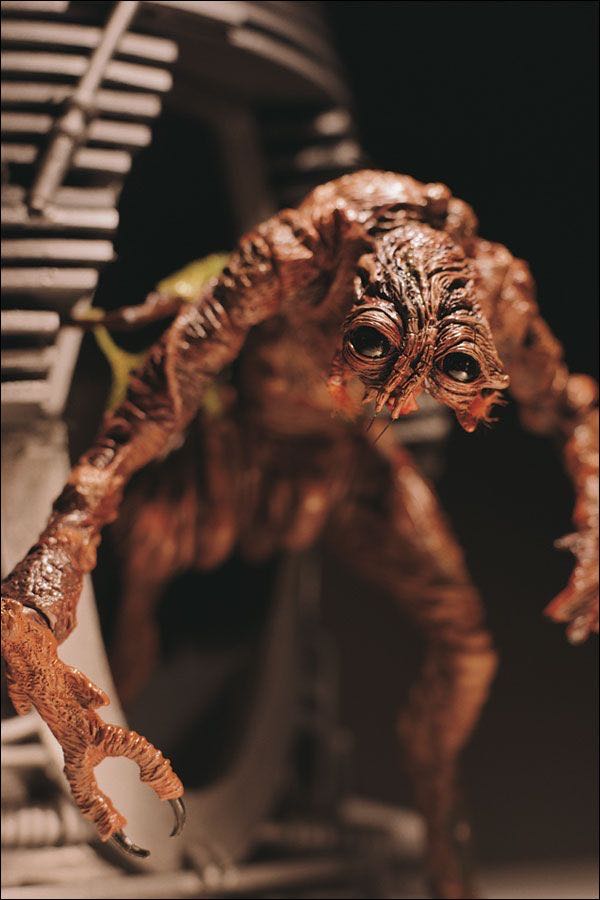 Fly - Brundlefly, The - McFarlane Toys (Movies) action figure collectible [Barcode 787926175042] - Main Image 3