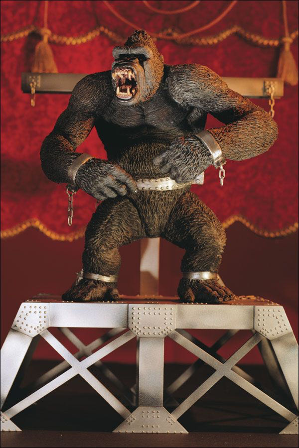 King Kong Deluxe Boxset - McFarlane Toys™ (Movie Maniacs Series 3) action figure collectible [Barcode 787926175103] - Main Image 2