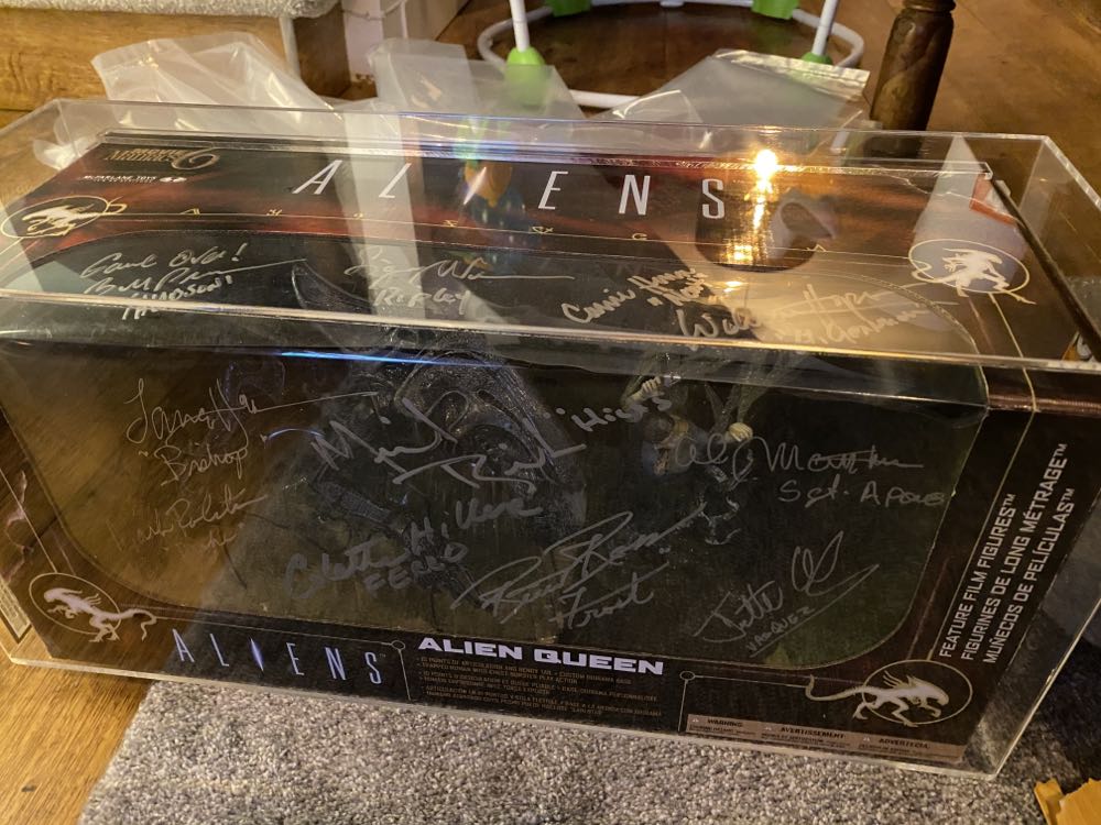 Alien Queen - McFarland Toys (Aliens / Alien Queen (Xenomorph)) action figure collectible [Barcode 787926175301] - Main Image 2