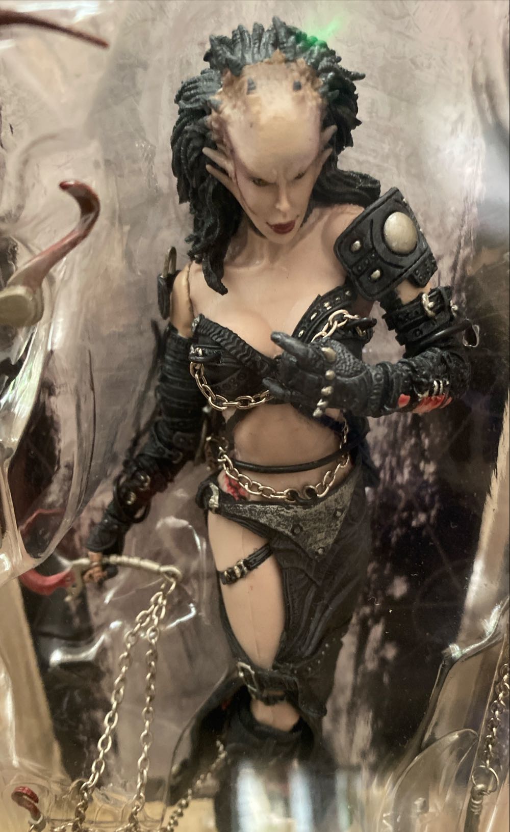 Lucidique - McFarlane Toys (Clive Barker’s Tortured Souls) action figure collectible [Barcode 787926178043] - Main Image 3