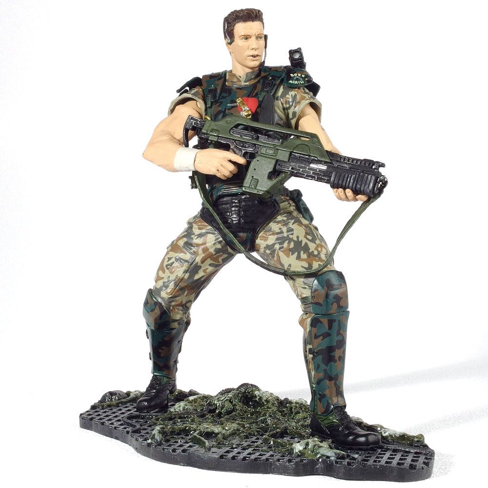 Colonial Marine Cpl. Hicks - McFarlane Toys (Aliens) action figure collectible [Barcode 787926183320] - Main Image 2