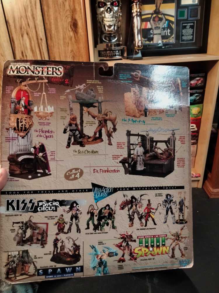 Monsters Phantom Of the Opera  action figure collectible [Barcode 787926401127] - Main Image 3