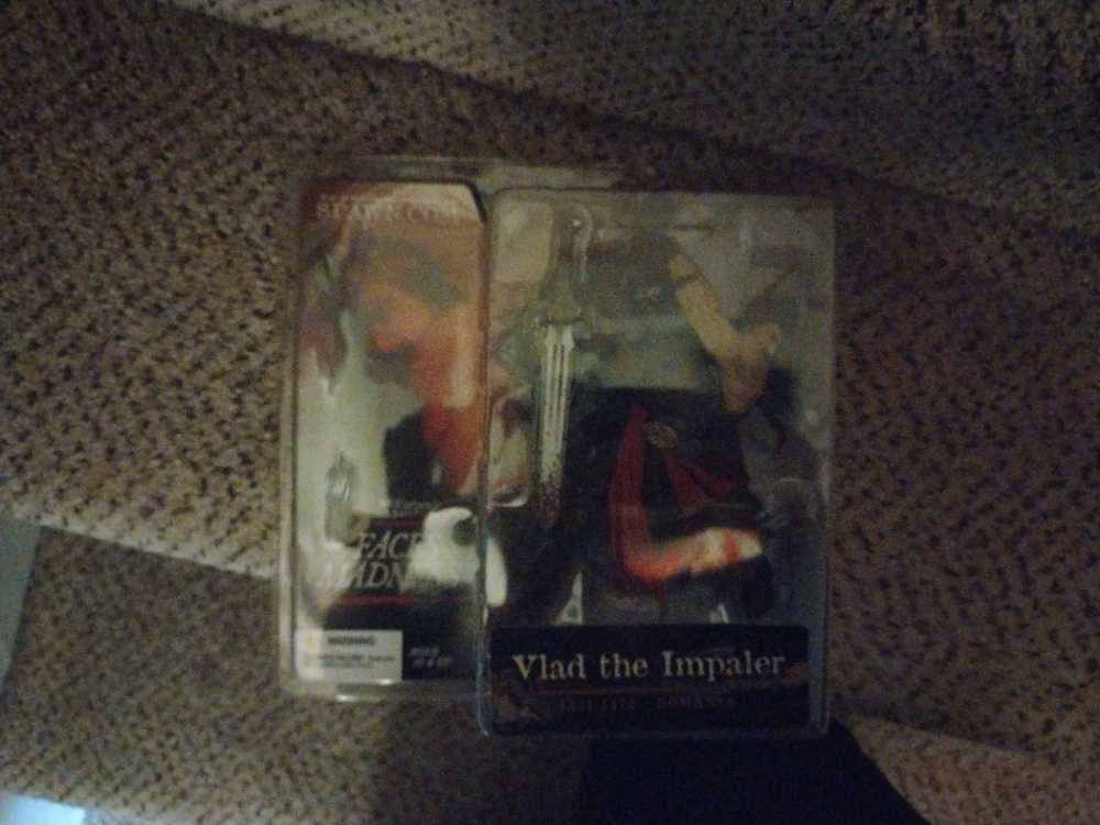 Vlad The Impaler - McFarlane Toys (6 Faces Of Madness) action figure collectible [Barcode 787926402230] - Main Image 3