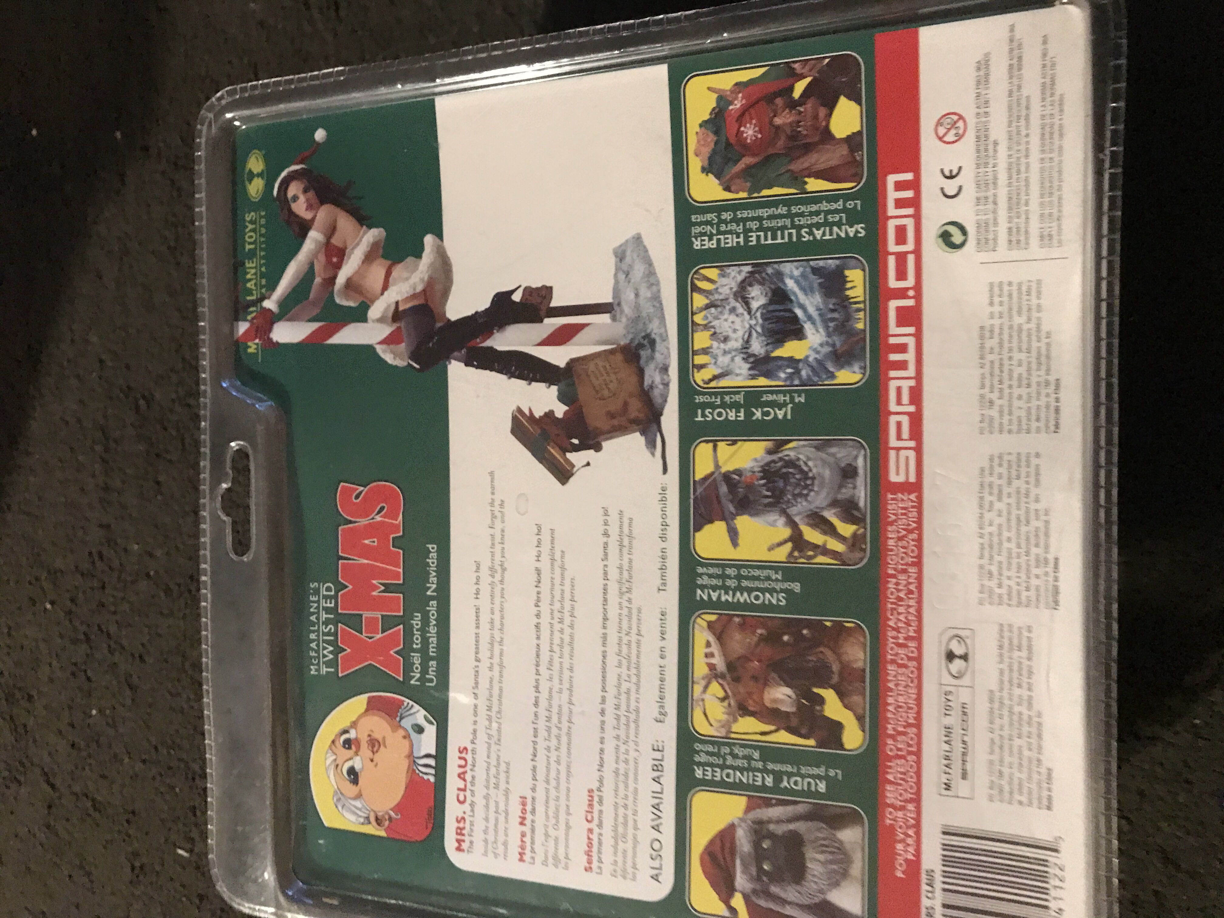 Mrs Claus - McFarlane Toys (McFarlane’s Twisted Christmas) action figure collectible [Barcode 787926411225] - Main Image 2