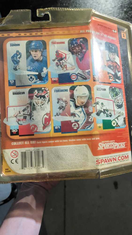 John Leclair: Series 1 - McFarlane (Philadelphia Flyers) action figure collectible [Barcode 787926701265] - Main Image 3