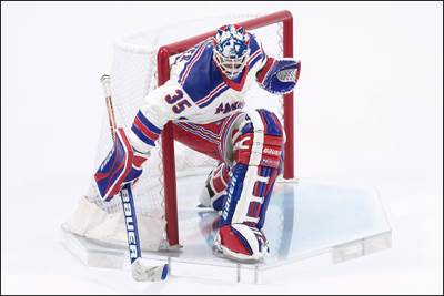 Peanuts Figures Set: Snoopy’s Dog House