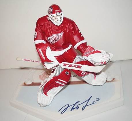 McFarlane Toys NHL Sports Series 7 Action Figure Dominik Hasek (Detroit Red Wings) Red Jersey - McFarlane (Detroit Red Wings) action figure collectible [Barcode 787926701814] - Main Image 2