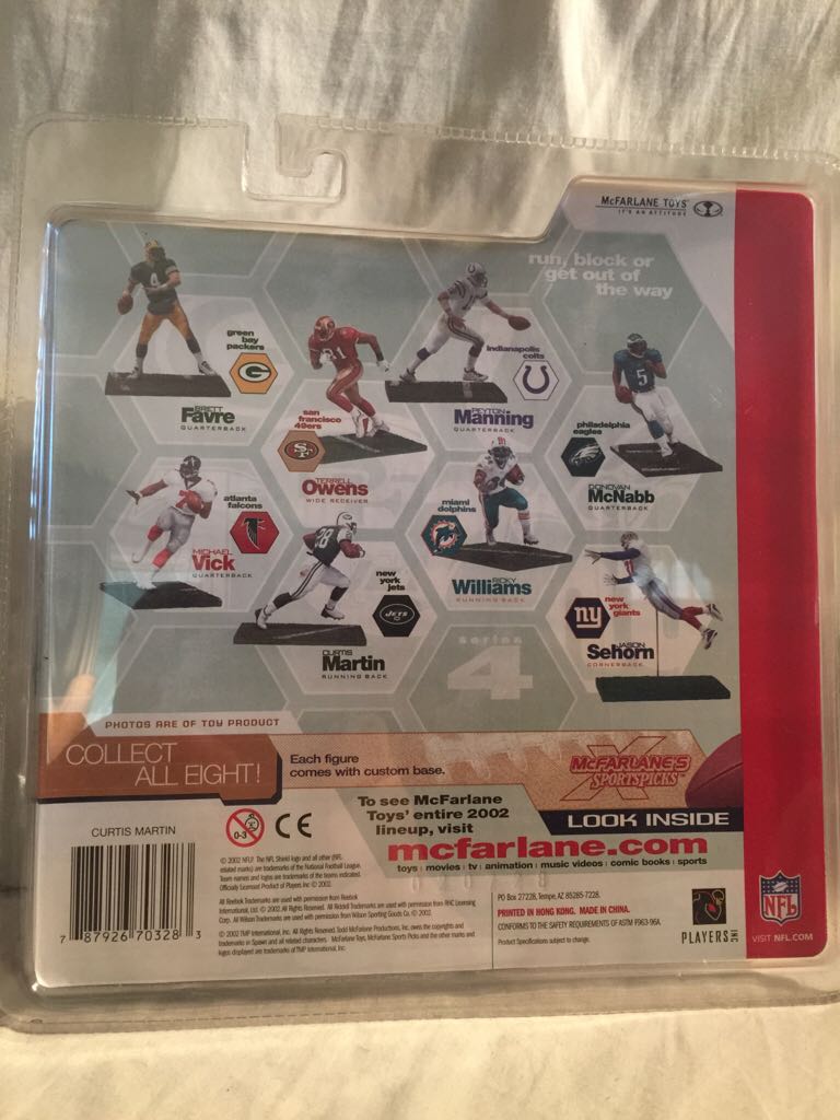 Curtis Martin - McFarlane (FOOTBALL) action figure collectible [Barcode 787926703283] - Main Image 2