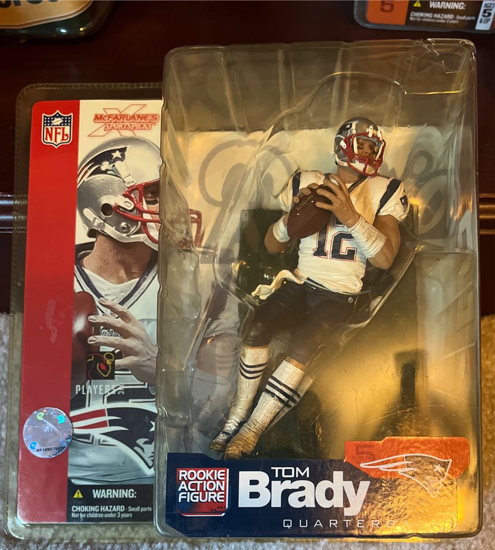 Tom Brady - McFarlane (FOOTBALL) action figure collectible [Barcode 787926703320] - Main Image 2