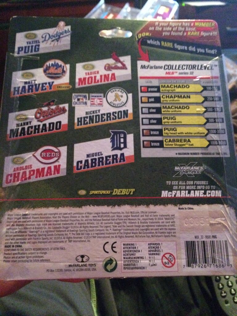 Yasiel Puig MLB 32 - McFarlane Toys (Mlb Series 32) action figure collectible [Barcode 787926716863] - Main Image 2