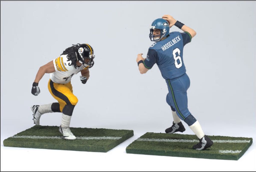 NFL Series 2-Pack: Troy Polamalu / Matt Hasselbeck - McFarlane Toys (NFL Series 2-Pack) action figure collectible [Barcode 787926743036] - Main Image 2