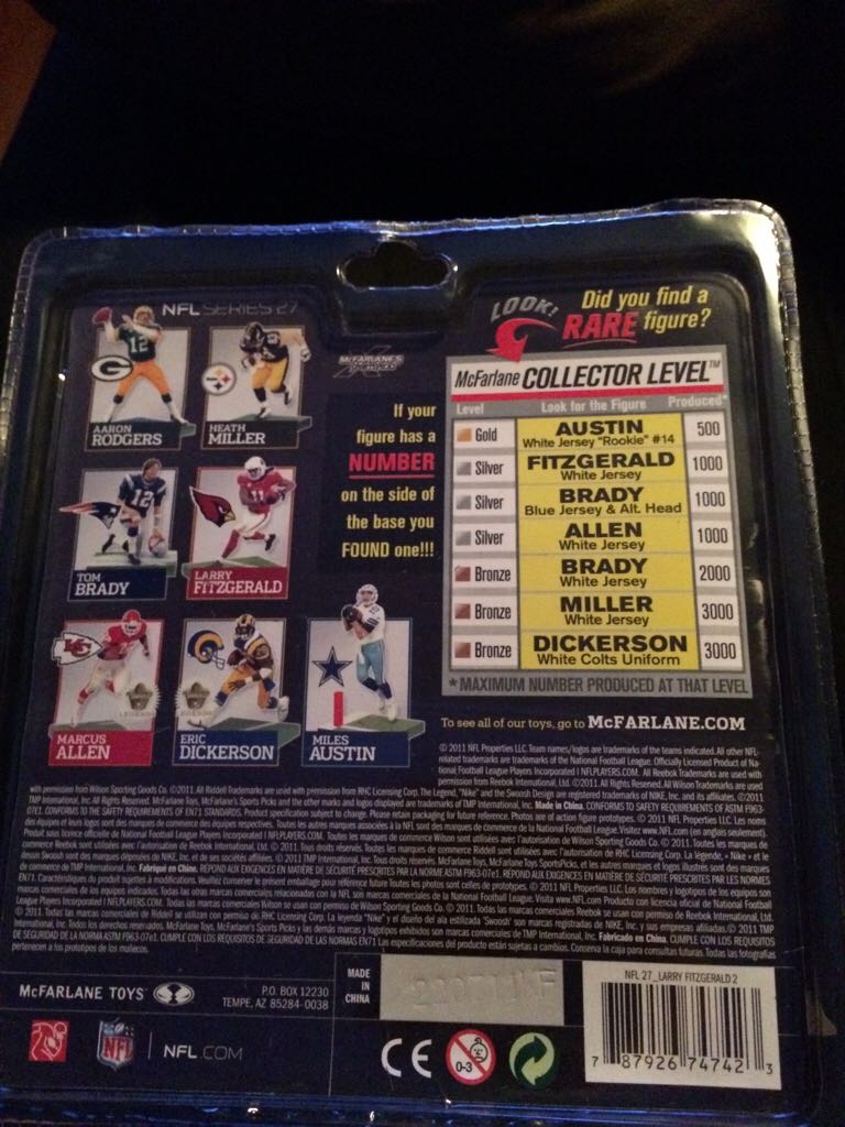 Larry Fitzgerald 2 Action Figure - McFarlane Toys (NFL Series 27) action figure collectible [Barcode 787926747423] - Main Image 2