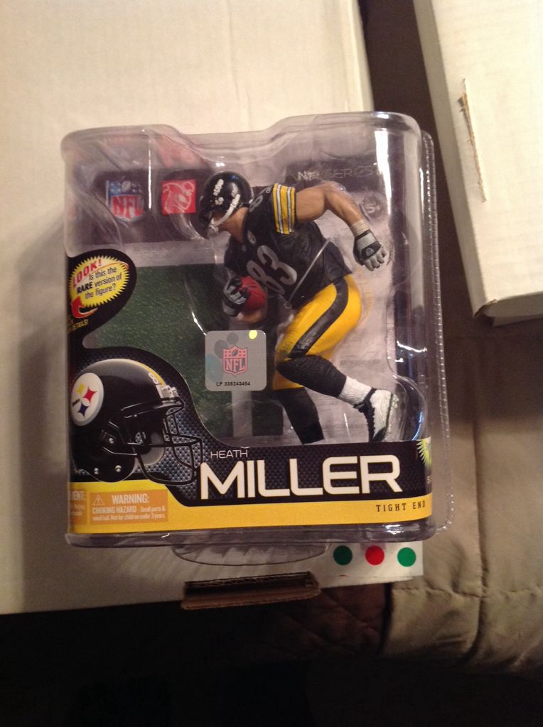 Heath Miller - McFarlane’s Sportspicks (NFL Series 27) action figure collectible [Barcode 787926747461] - Main Image 1