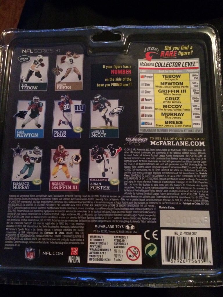 Victor Cruz - McFarlane (Nfl Series 31) action figure collectible [Barcode 787926756159] - Main Image 2