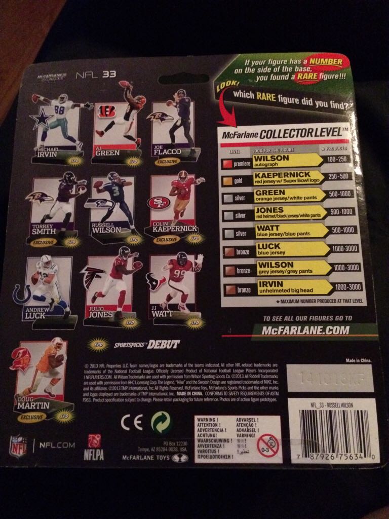 Russell Wilson - McFarlane (Nfl Series 33) action figure collectible [Barcode 787926756340] - Main Image 2