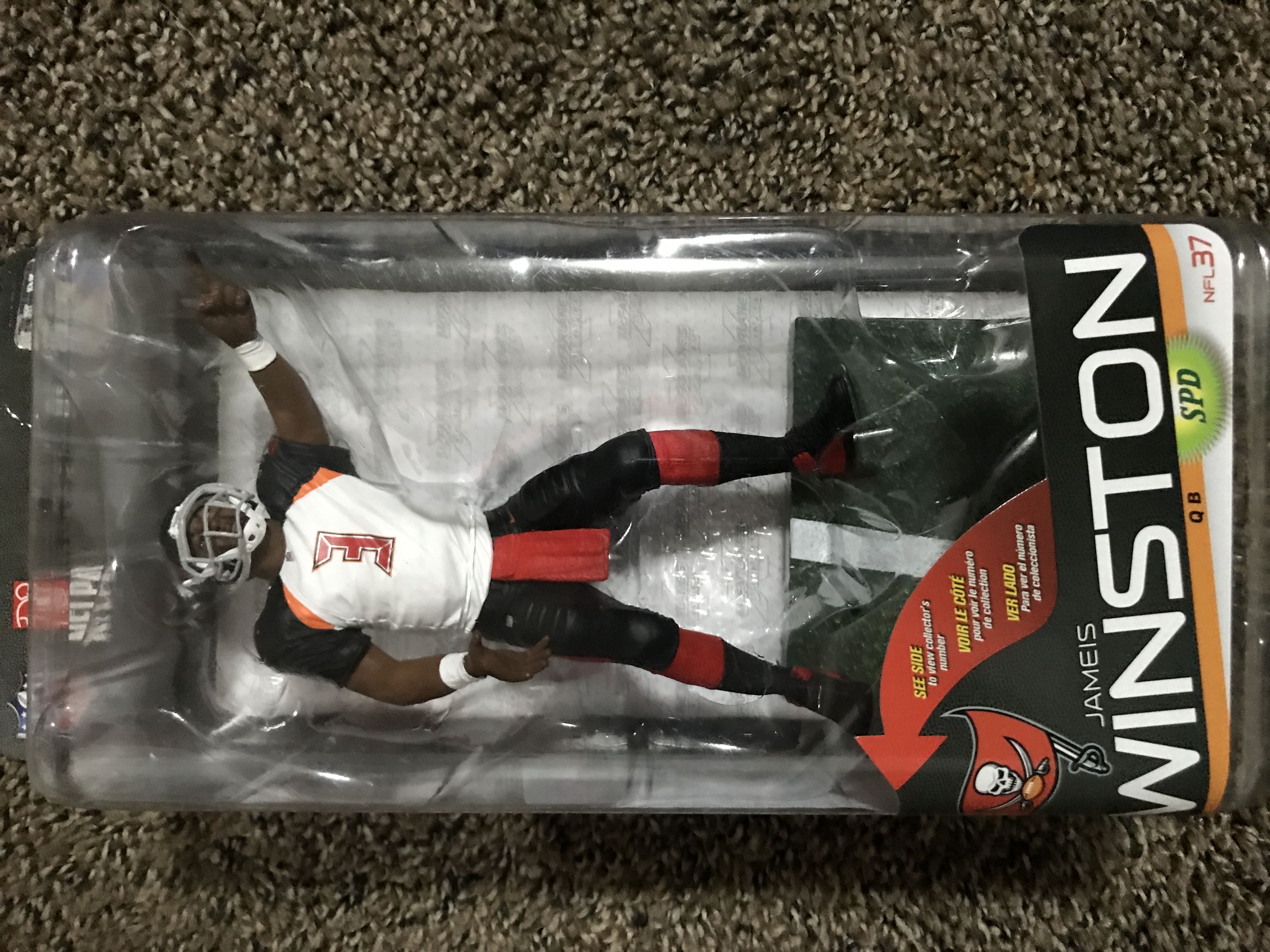 Jameis Winston  - McFarlane (Nfl Series 37) action figure collectible [Barcode 787926756838] - Main Image 3