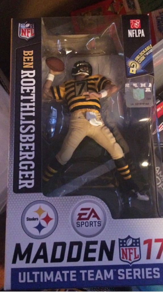 NFL Madden 17 Series 2: Ben Roethlisberger - McFarlane Toys (NFL Madden 17 Ultimate Team Series 2) action figure collectible [Barcode 787926757019] - Main Image 1
