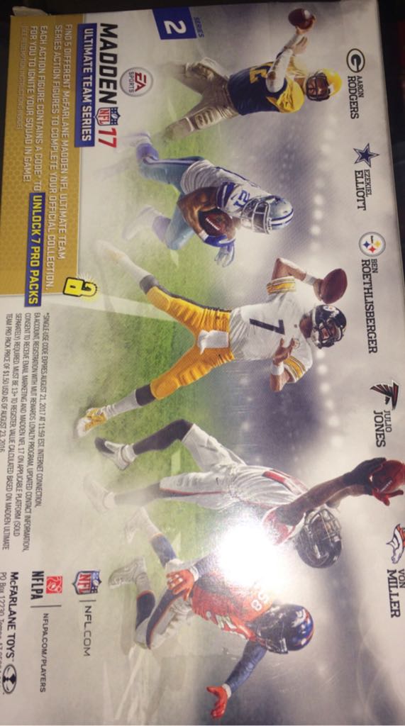 Aaron Rodgers - McFarlane (Mcfarlane Nfl Madden) action figure collectible [Barcode 787926757057] - Main Image 2