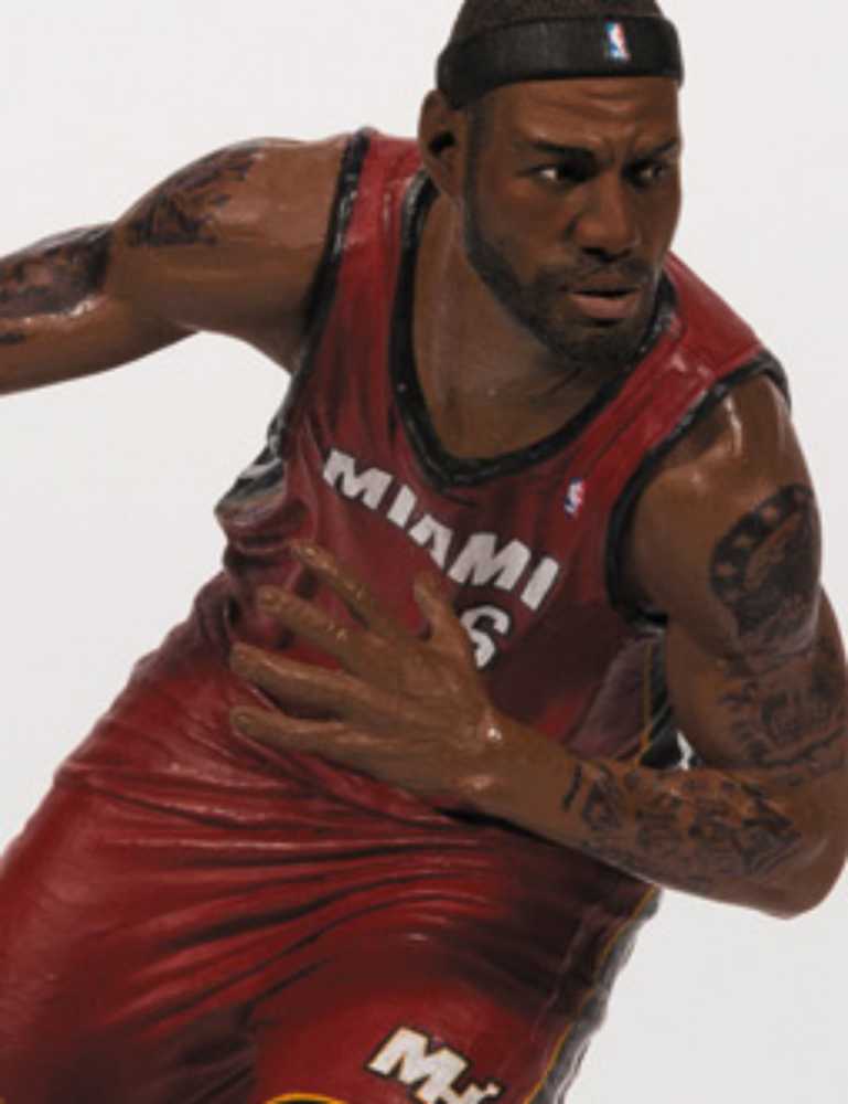 Mcfarlane Toys NBA Sports Club Exclusive Lebron James Series 24 - McFarlane Toys (Mcfarlane Sports) action figure collectible [Barcode 787926767223] - Main Image 4