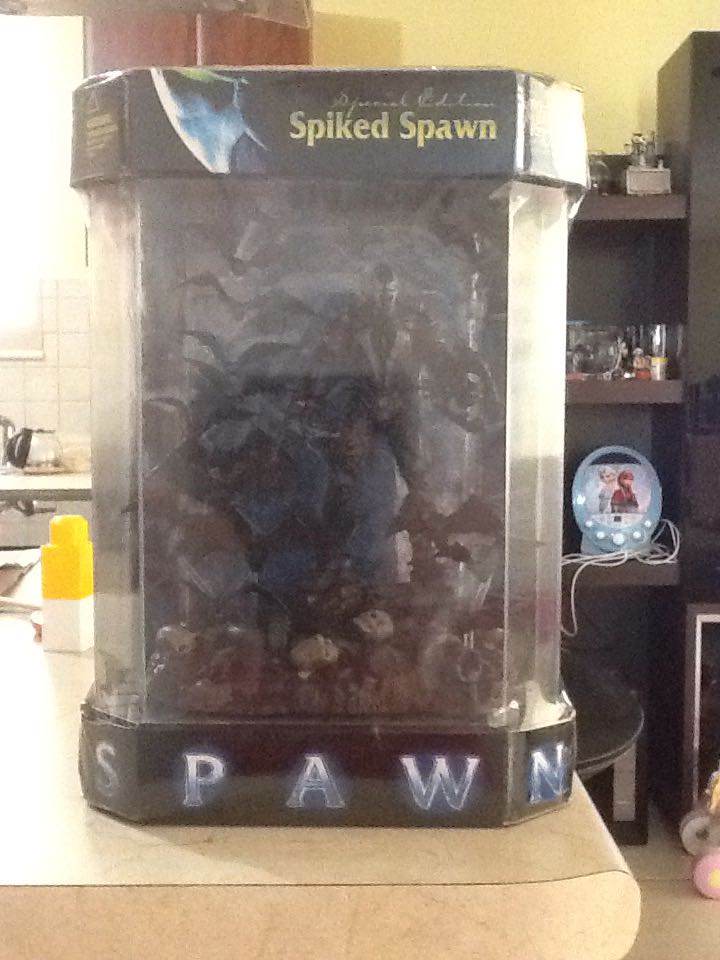 Spawn: Spiked Spawn - McFarlane Toys (Sci-Fi/Adventure/Fantasy) action figure collectible [Barcode 787926902471] - Main Image 2