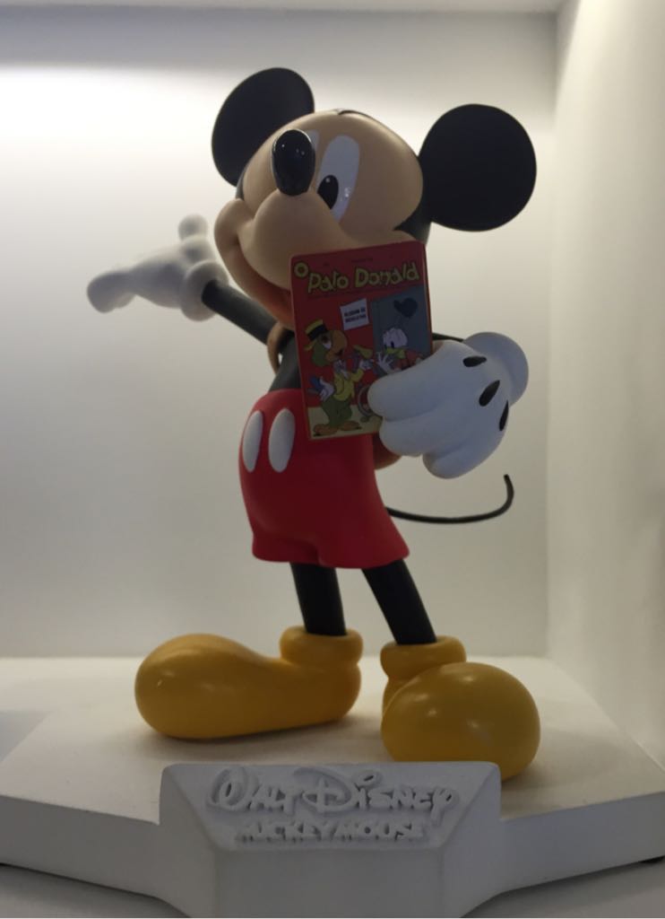 Mickey Mouse 1/10 Art Scale  (Mickey Mouse 1/10 Art Scale) action figure collectible [Barcode 793573257222] - Main Image 2