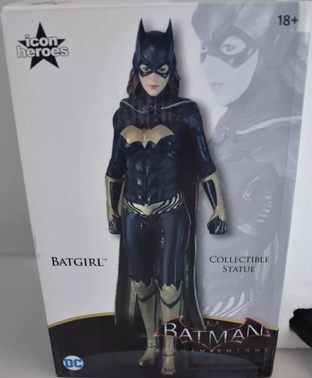 Batgirl Collectible Statue - Icon Heroes (Batman) action figure collectible [Barcode 793573701565] - Main Image 4