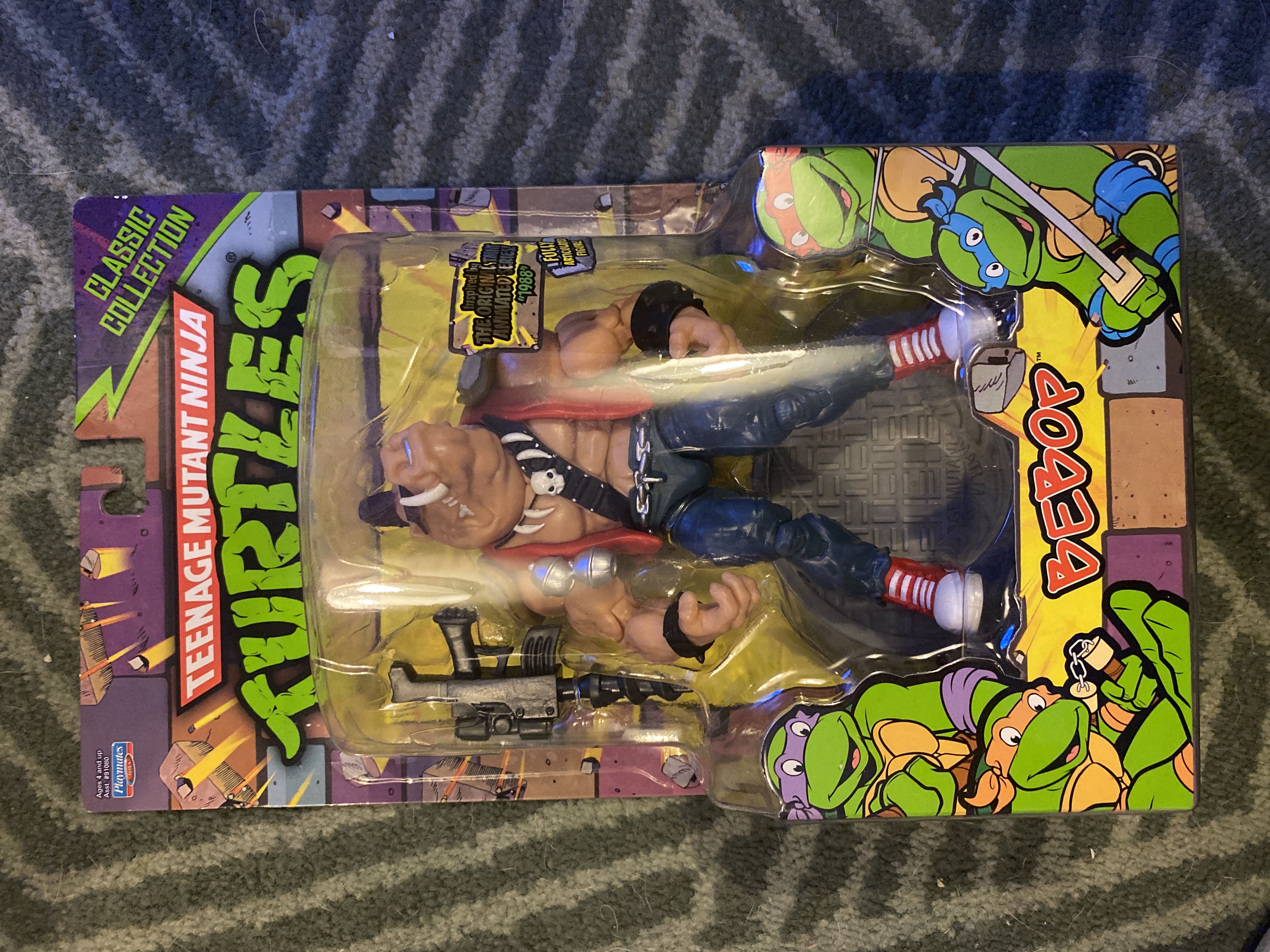 TMNT Classic Bebop  (TMNT) action figure collectible [Barcode 8001444452617] - Main Image 2