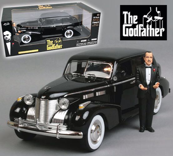 Godfather - 40 Cadillac Fleetwood 1:18 Series 75, The  (Die Cast Metal) action figure collectible [Barcode 801310916704] - Main Image 2