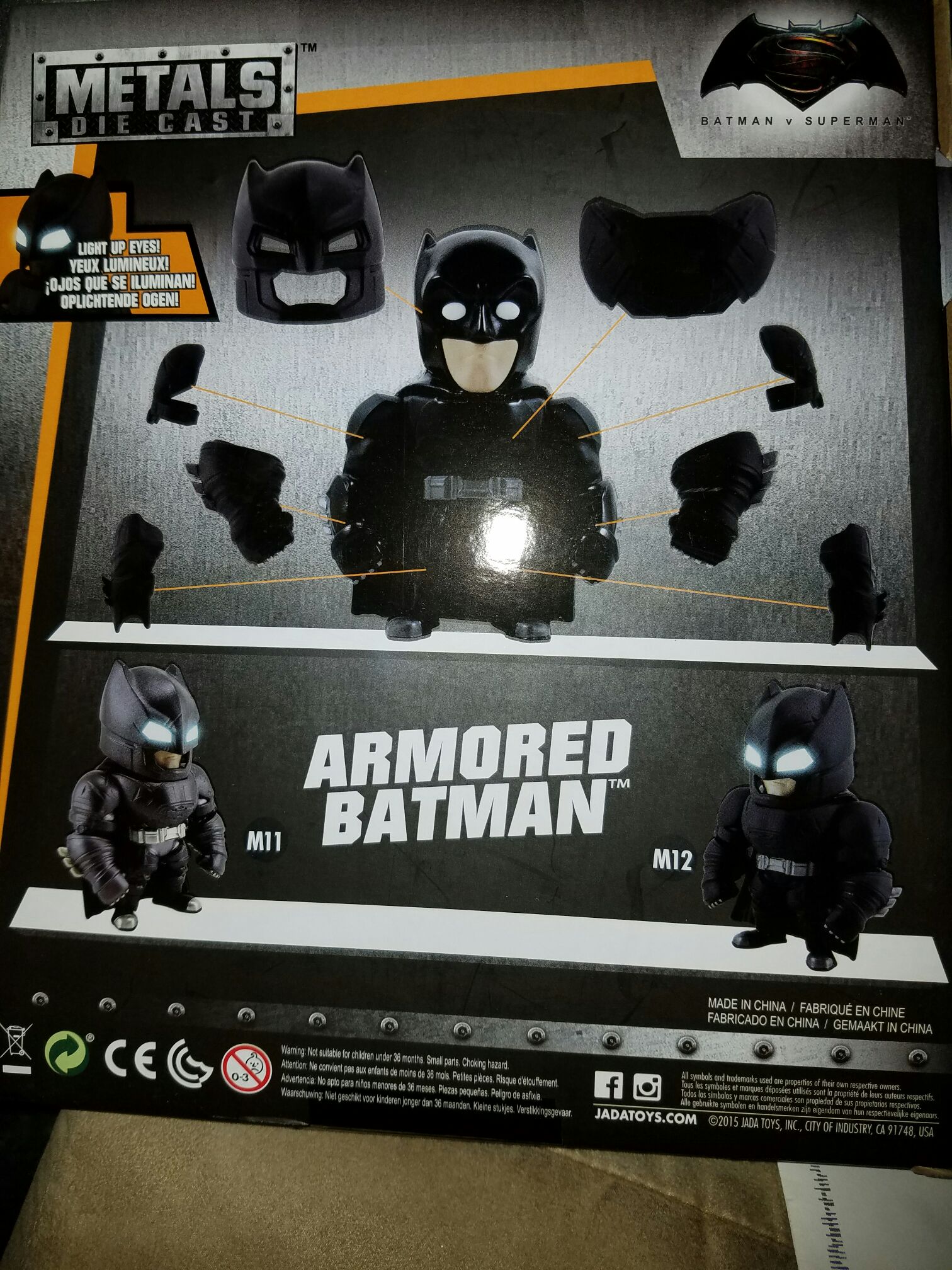 M12 - Jada Toys (Batman) action figure collectible [Barcode 801310975251] - Main Image 2