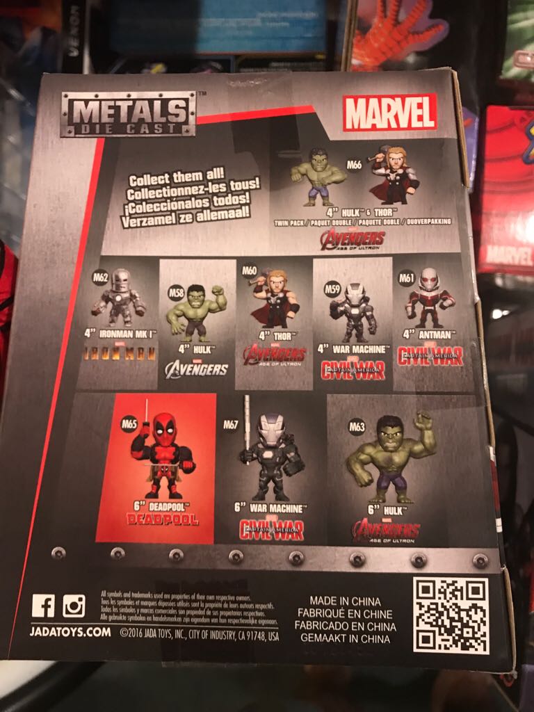 Antman Civil War Metals Die Cast Antman  action figure collectible [Barcode 801310977118] - Main Image 2