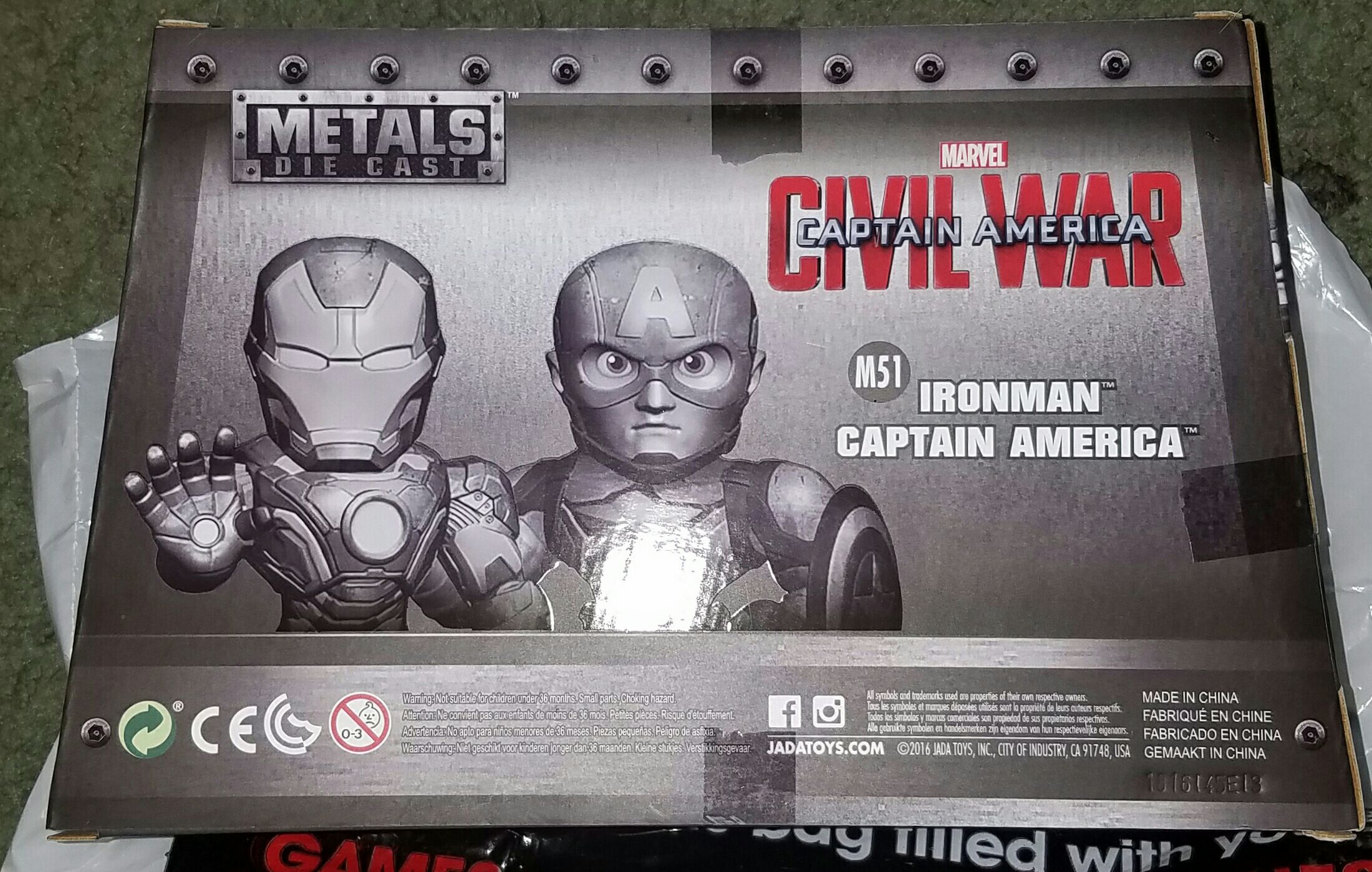 M51-2 pk Captain America & Ironman - Jada Toys (Captain America Civil War) action figure collectible [Barcode 801310979068] - Main Image 2
