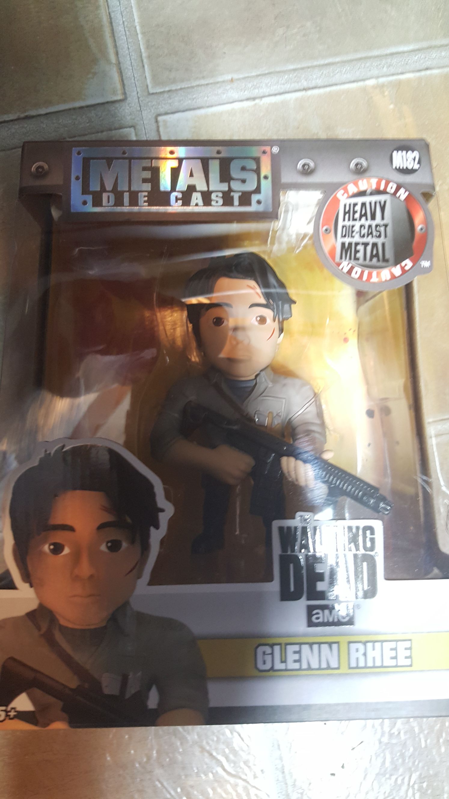Glenn Rhee - Threezero (The Walking Dead) action figure collectible [Barcode 801310979372] - Main Image 1