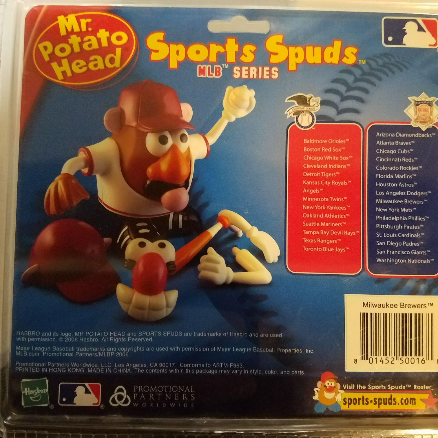 Sports Spuds Milwaukee Brewers - Hasbro PPW Toys action figure collectible [Barcode 801452500168] - Main Image 2