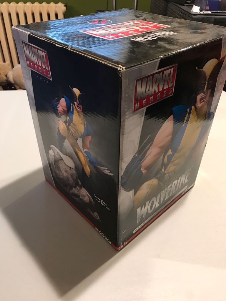 Corgi Wolverine Statue 1:12 Scale  action figure collectible [Barcode 807903593048] - Main Image 2