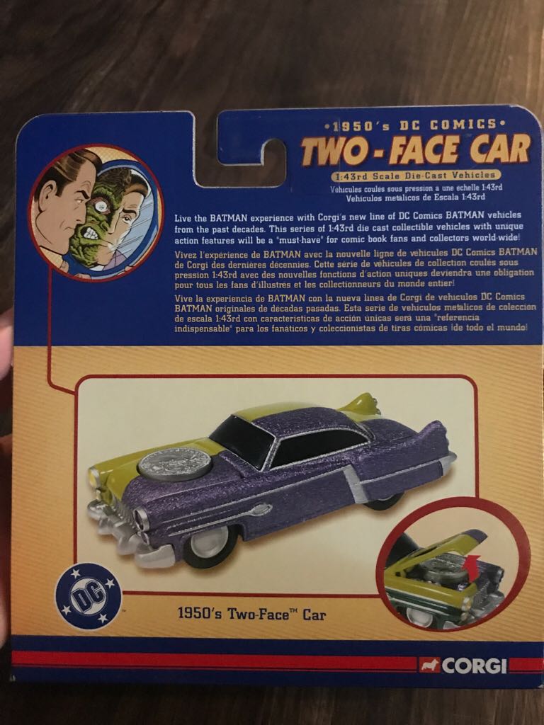 Batman: 1950 DC Comics Two Face Car  - Corgi Classics Limited action figure collectible [Barcode 807903773181] - Main Image 2