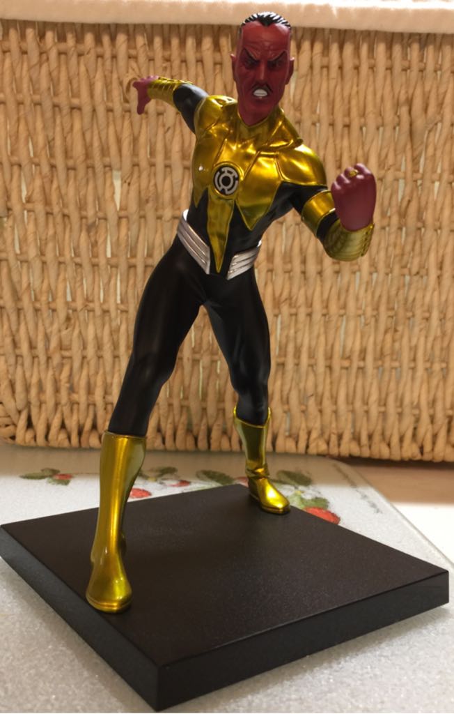 DC ArtFX+: Sinestro - Kotobukiya Artfx+ (ArtFX+ New 52) action figure collectible [Barcode 812771028837] - Main Image 2