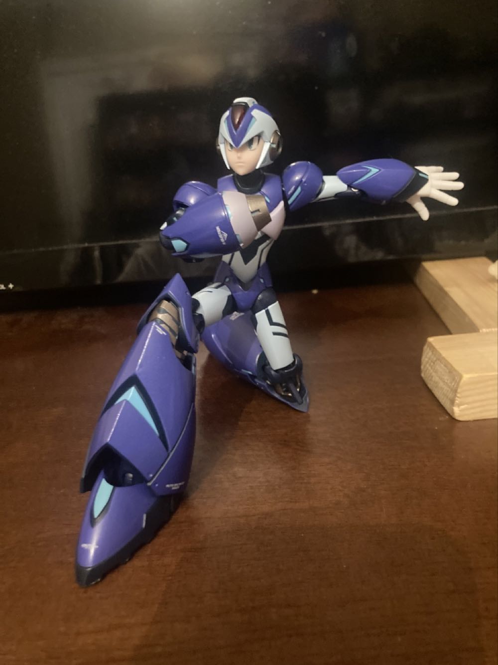 X - Designer Series - Tru Force Collectibles (Mega Man X) action figure collectible [Barcode 813955020012] - Main Image 3
