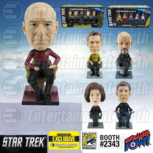 Benjamin Sisko, Star Trek Captains Set Of 5 - Gentle Giant Studios (Star Trek Captains) action figure collectible [Barcode 814826017698] - Main Image 2